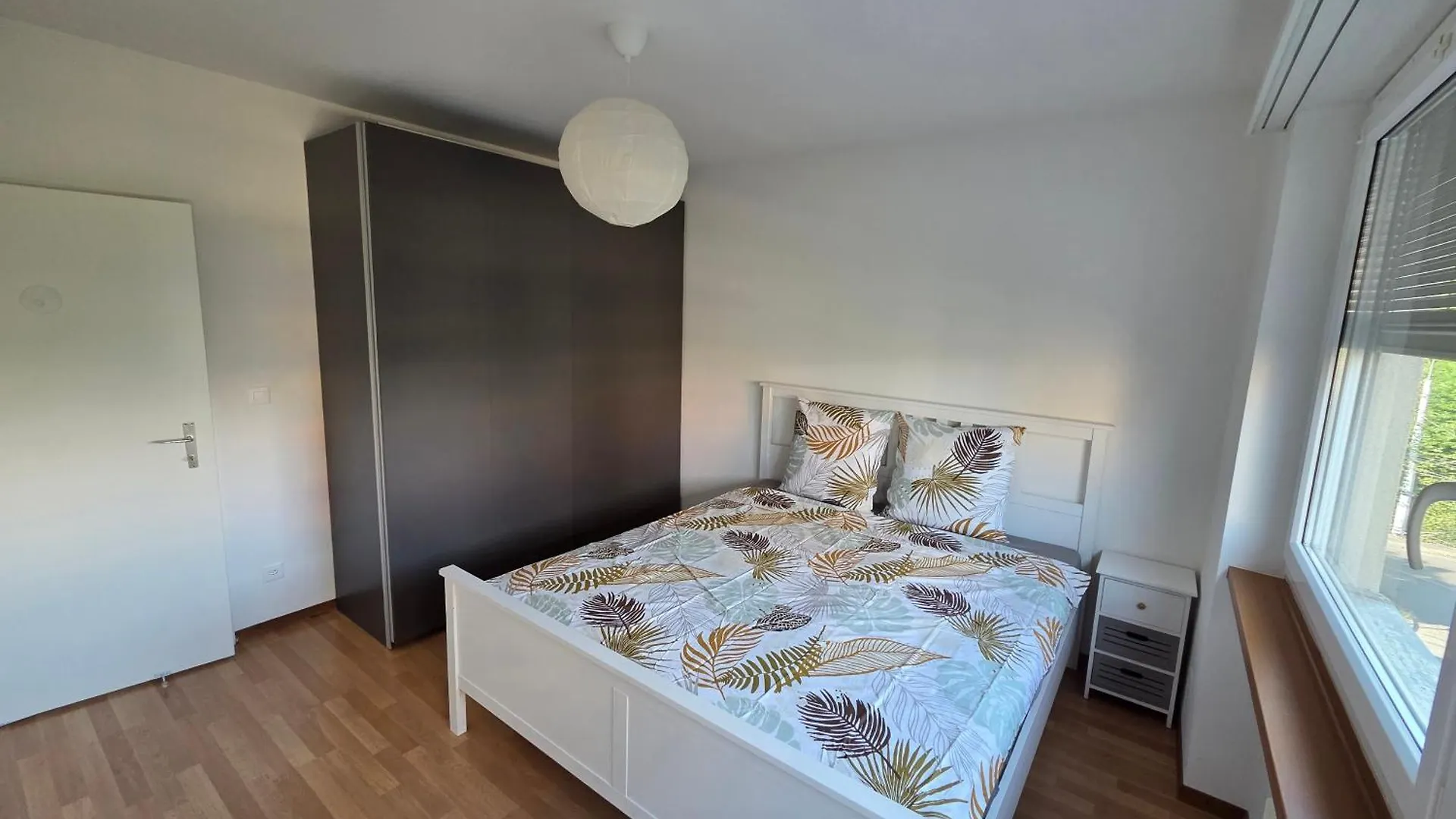 133 Sqm 3 Bedroom Apartment In Genève 0*,  Schweiz